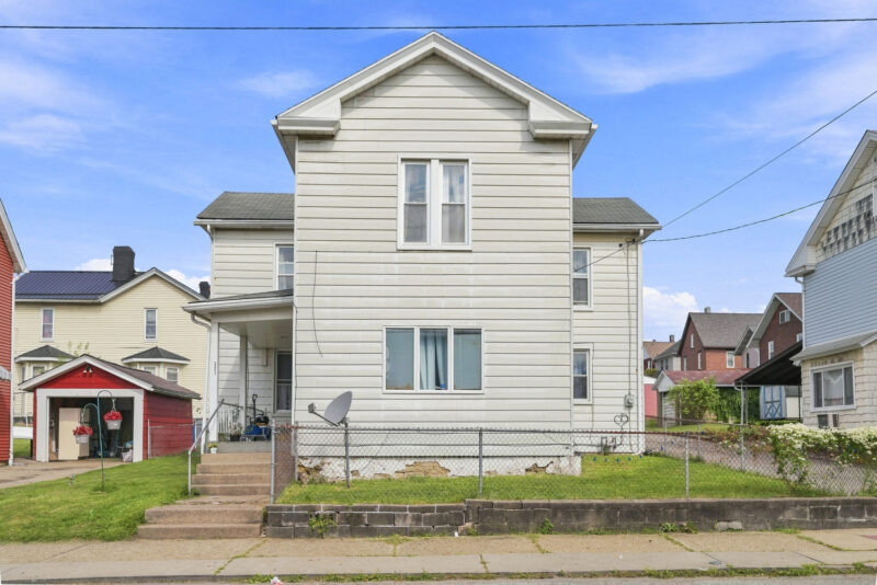 321 E 9th AVENUE