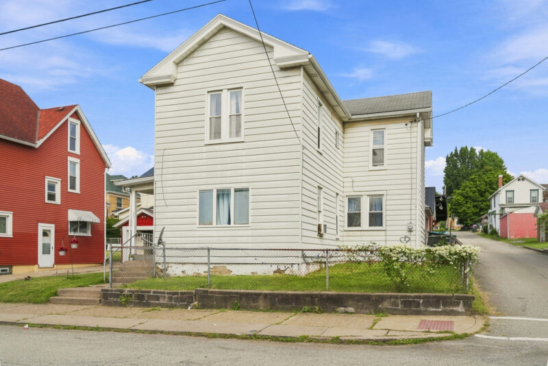 321 E 9th AVENUE — photo 2