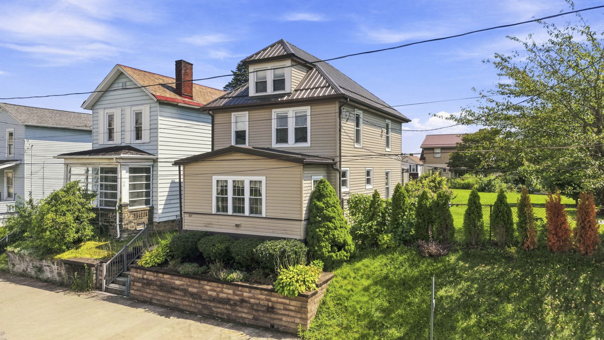 517 Reno STREET — photo 1