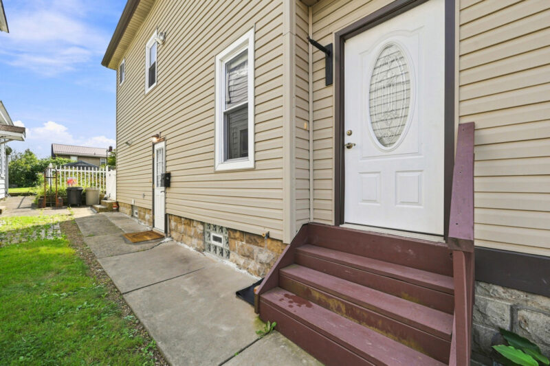 517 Reno STREET — photo 3
