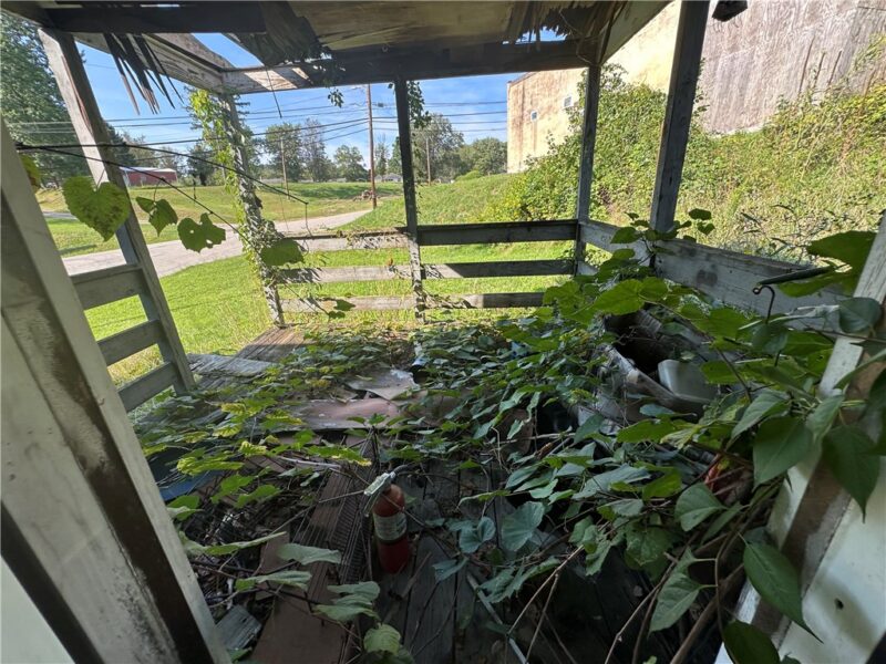 110 Main St — photo 3