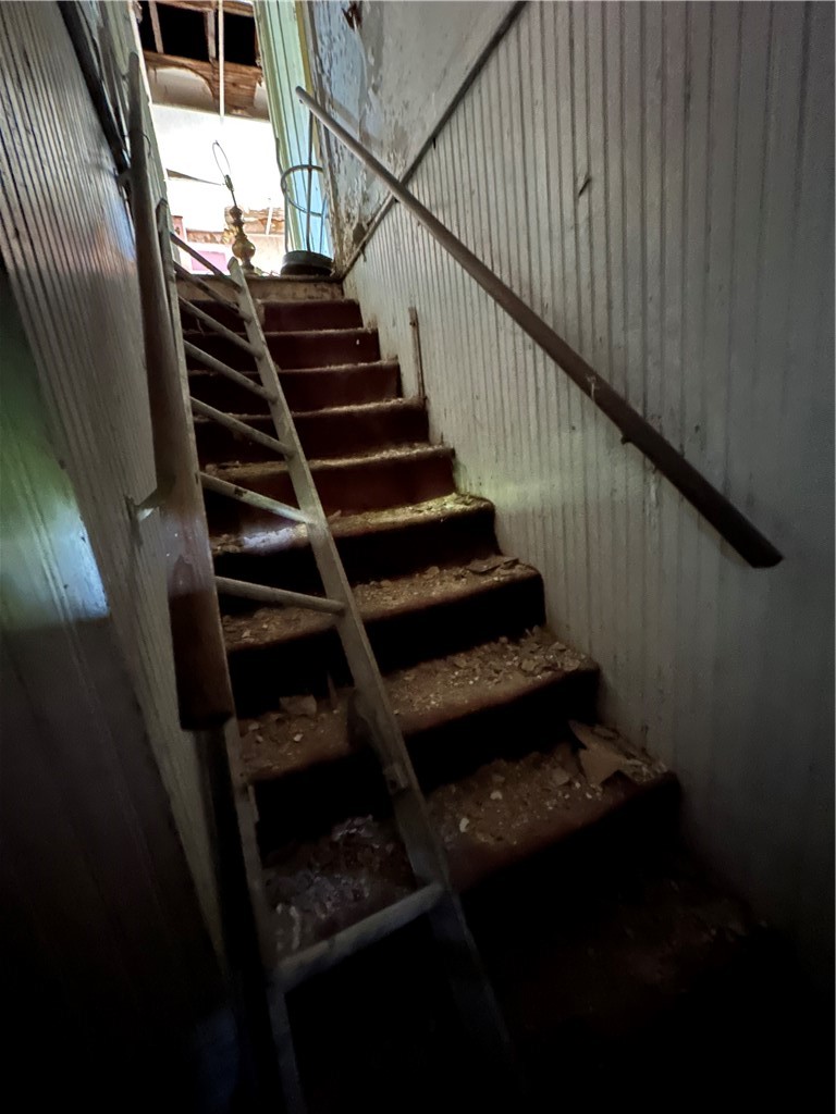 110 Main St — photo 6