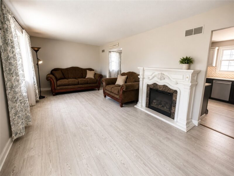 130 Maplehurst Dr — photo 6