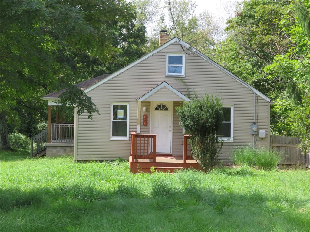 850 Barclay Hill Rd — photo 1