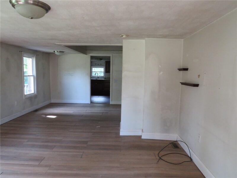 850 Barclay Hill Rd — photo 4