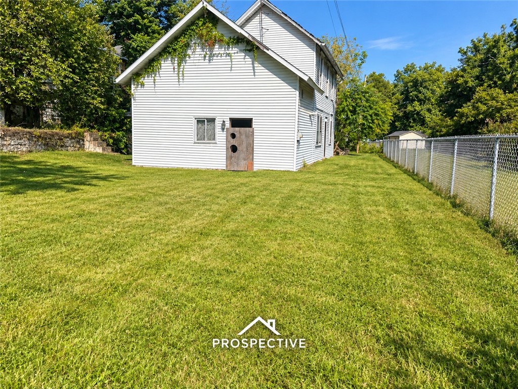 106 Main St — photo 1