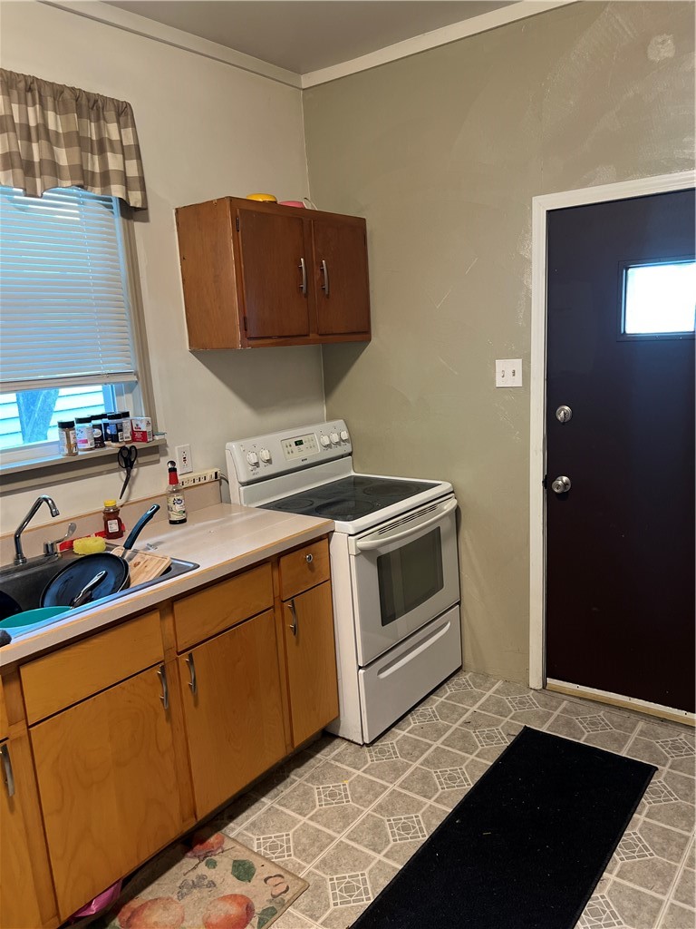 450 Jefferson St — photo 6