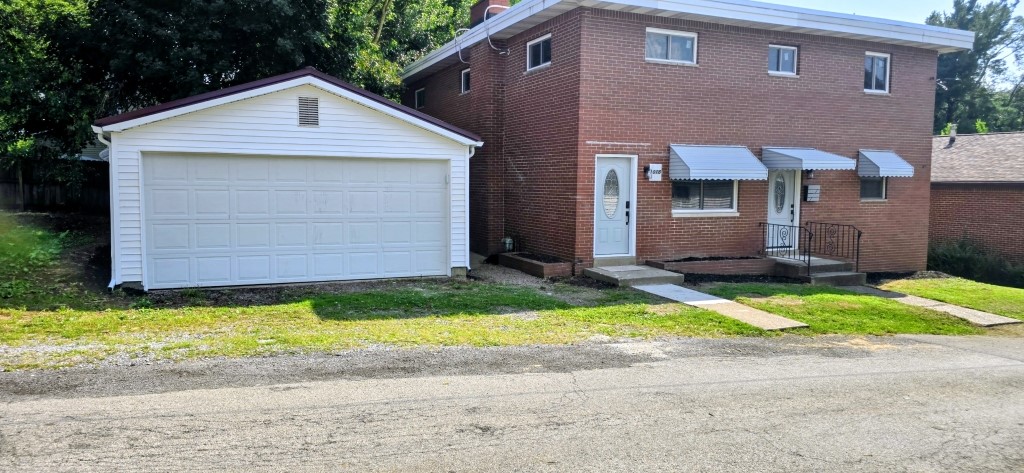 1016 Virginia Way — photo 1