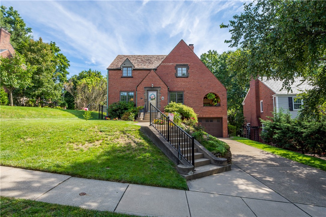 511 Longridge Drive — photo 1