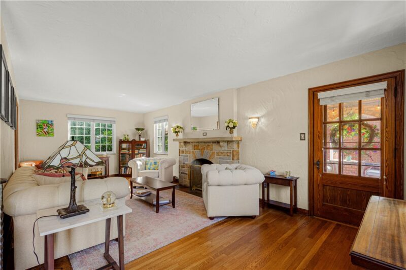511 Longridge Drive — photo 7