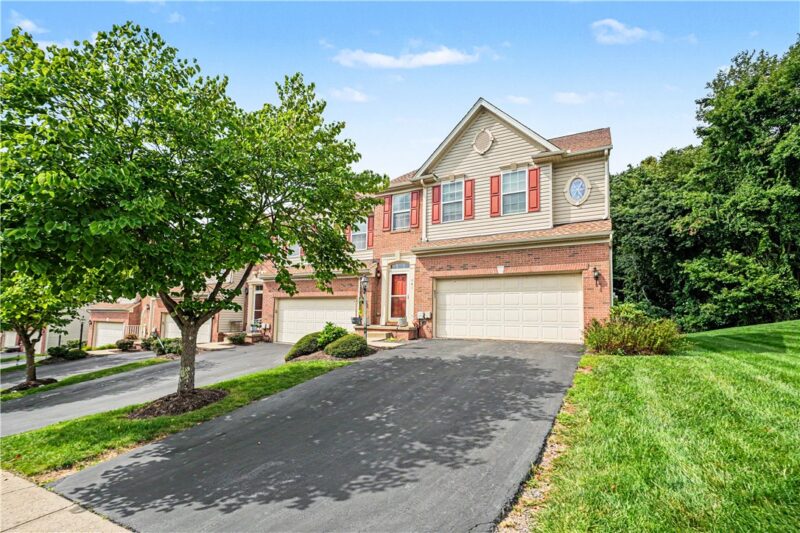241 Corey Dr — photo 2