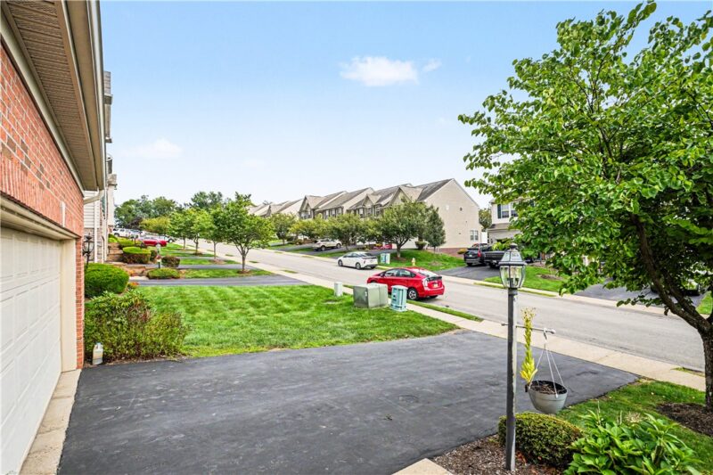 241 Corey Dr — photo 3