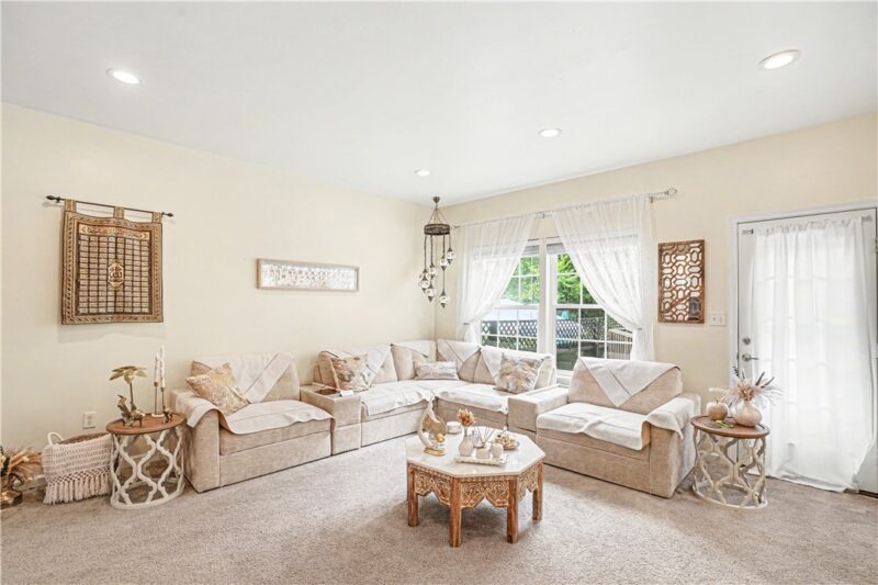 241 Corey Dr — photo 6