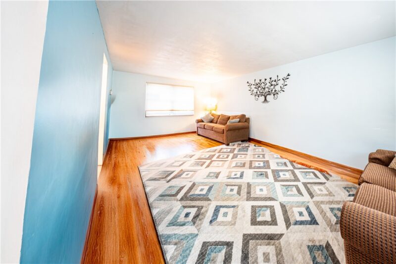 810 Sweetleaf Dr — photo 4