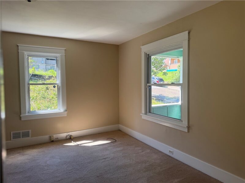 1422 Orchard Ave — photo 8