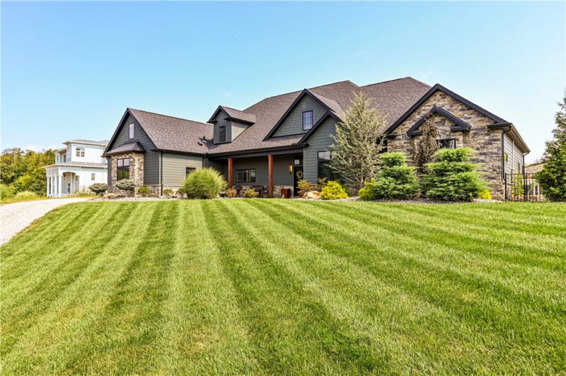 2100 Totteridge Dr — photo 3