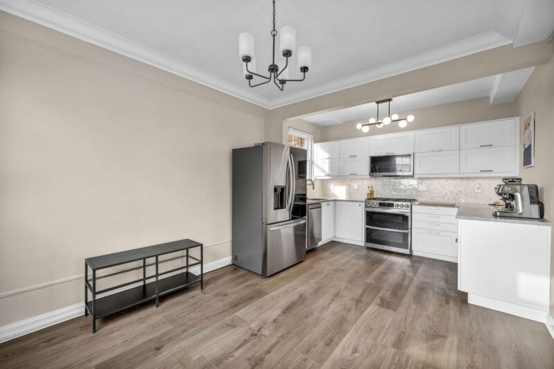 144 N Dithridge STREET 301 — photo 2