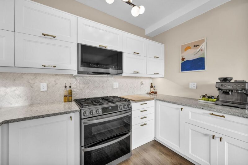 144 N Dithridge STREET 301 — photo 5