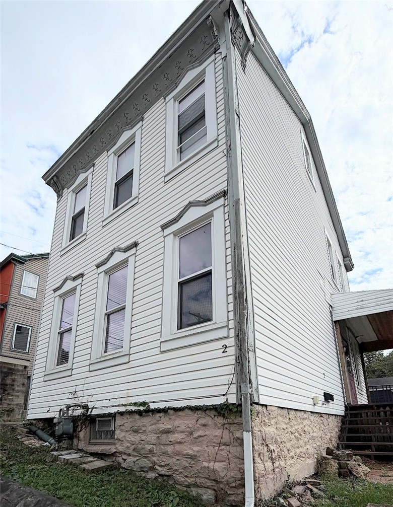 2 Lelia St — photo 2