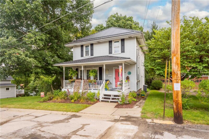 106 Arnold Ave — photo 3