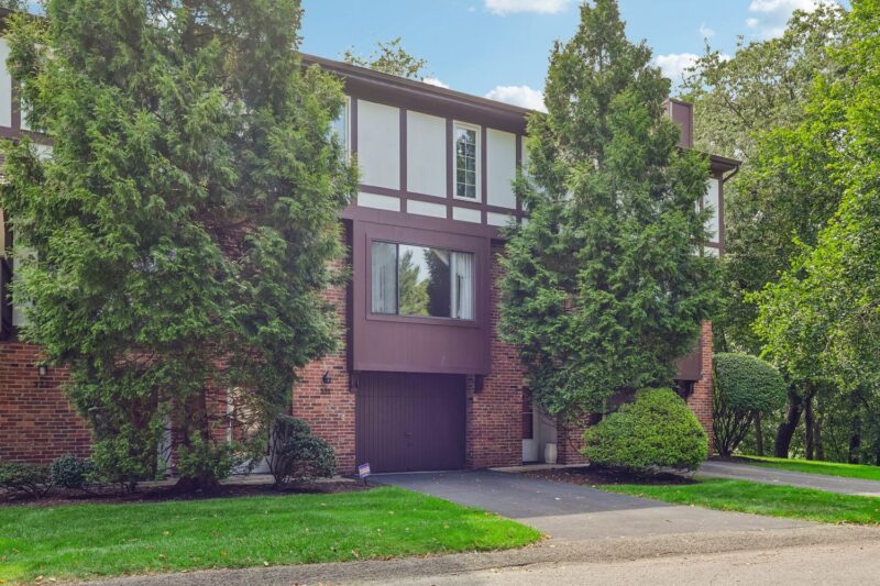 330 Woodbridge DRIVE — photo 3