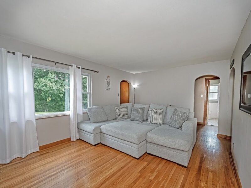 200 Davies STREET — photo 3