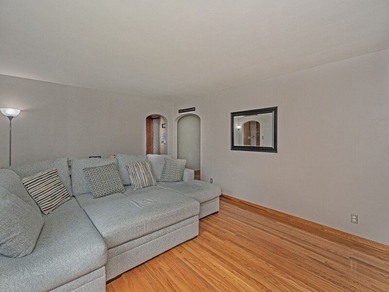200 Davies STREET — photo 5