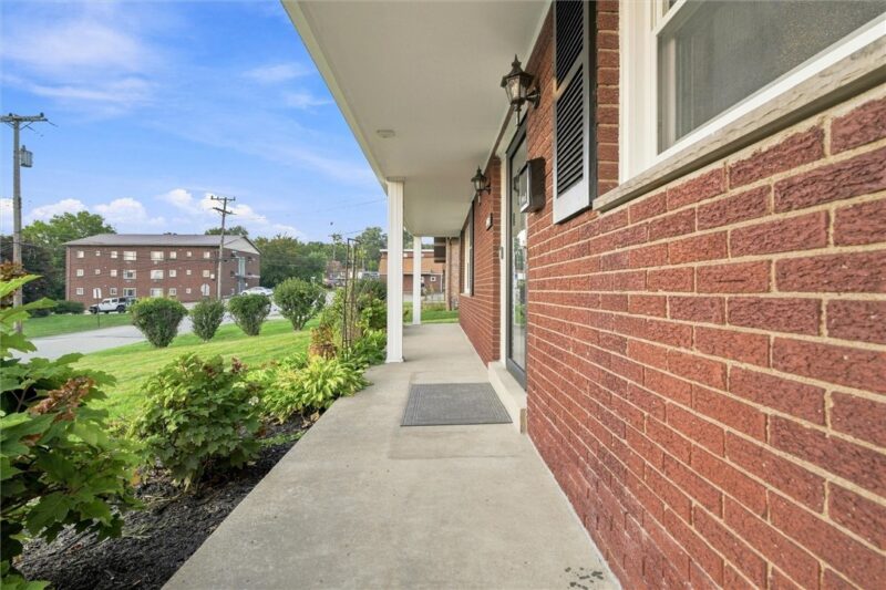 1003 Edward St — photo 3