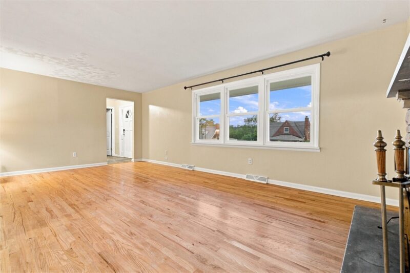 1003 Edward St — photo 5