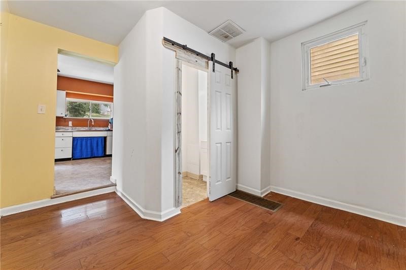 713 Saline St — photo 4