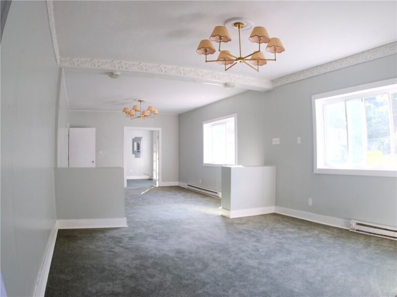528 Woodvale Avenue — photo 3
