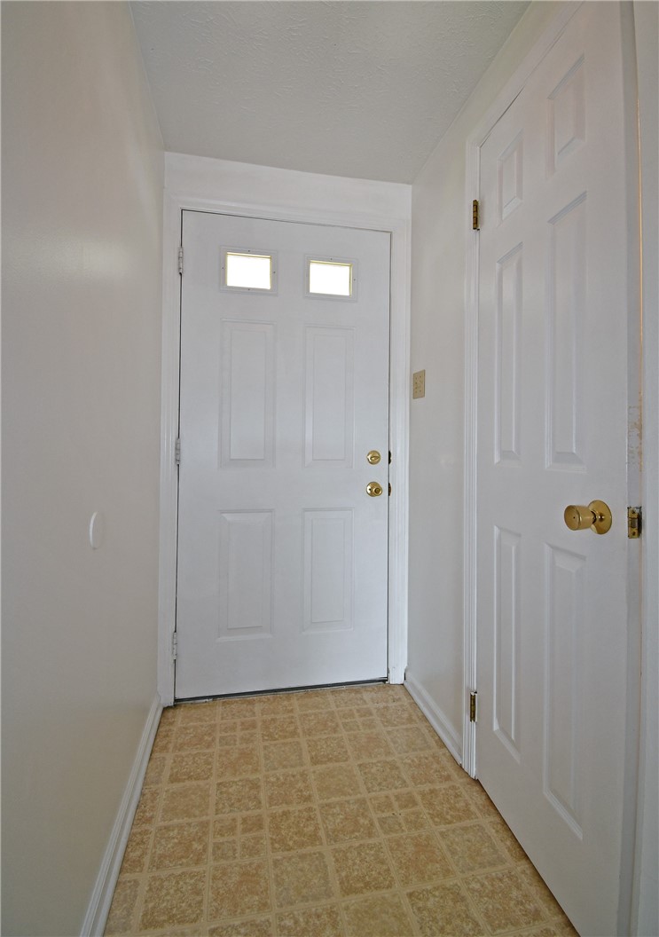 107 Old Village Ln — photo 3