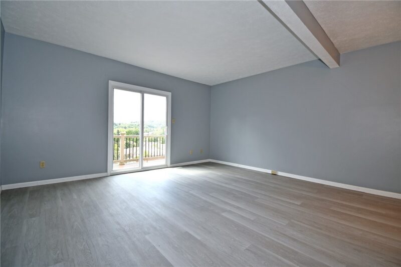 107 Old Village Ln — photo 6