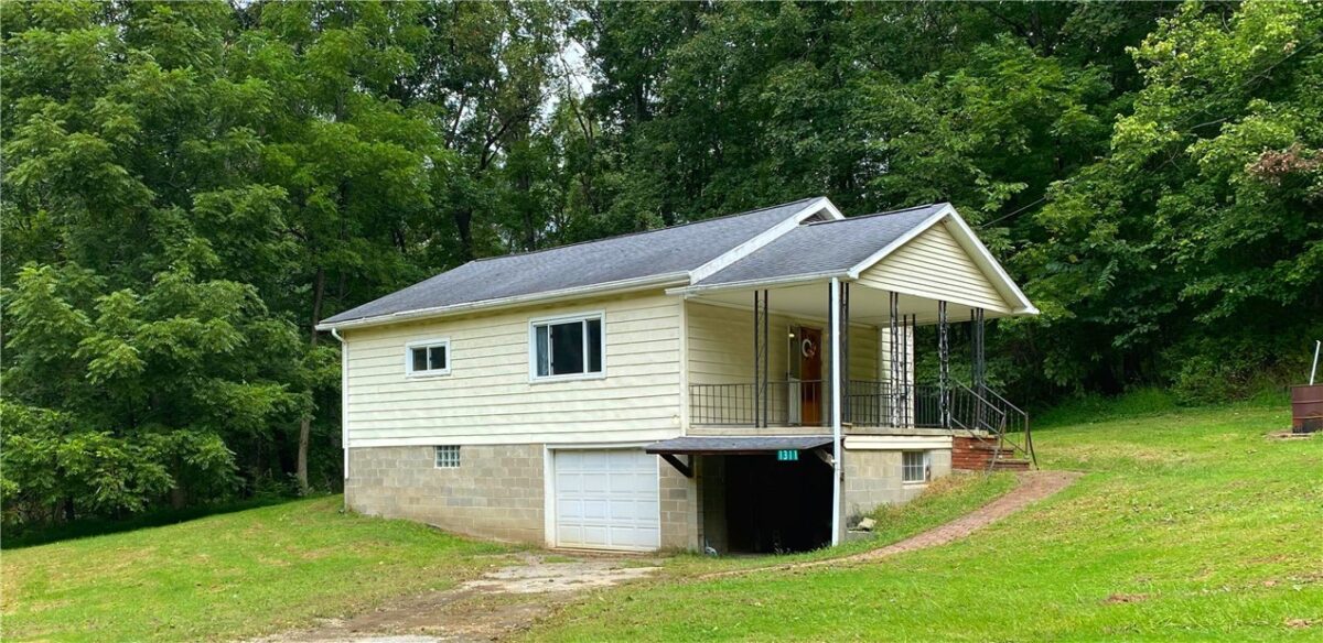1311 State Route 981 — photo 1