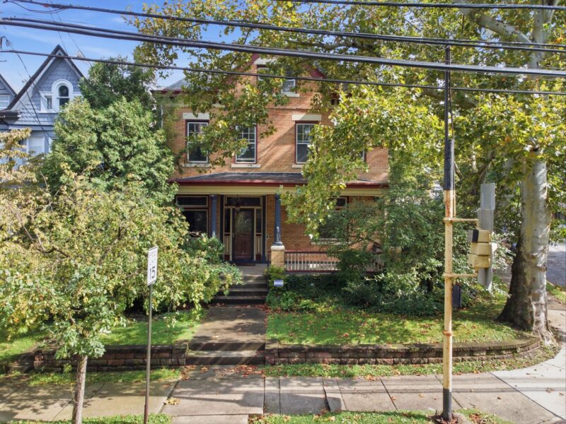 265 Maple Avenue — photo 3