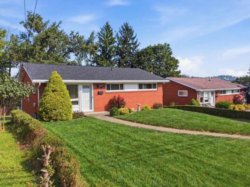 237 Woodridge Drive — photo 3