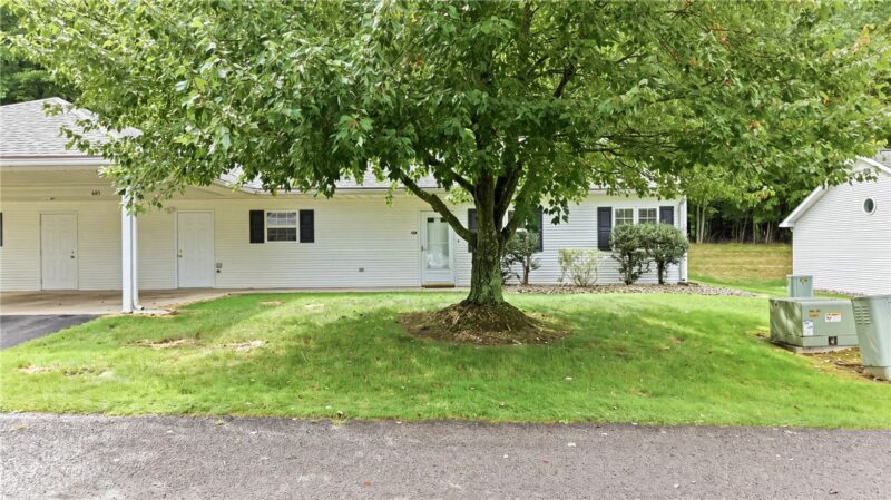 685 Theresa Ave 102 — photo 2