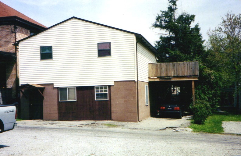 20 LAWN AVE REAR — photo 1