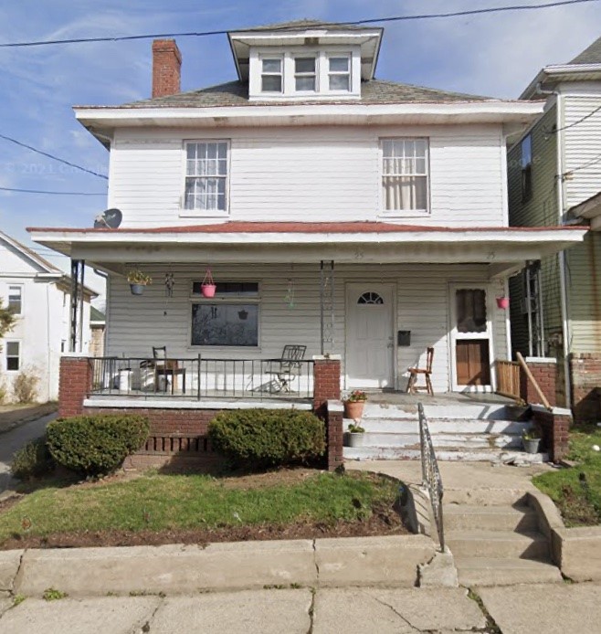 20 LAWN AVE REAR — photo 3