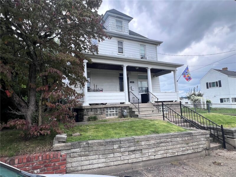 1415 Maple Ave — photo 4