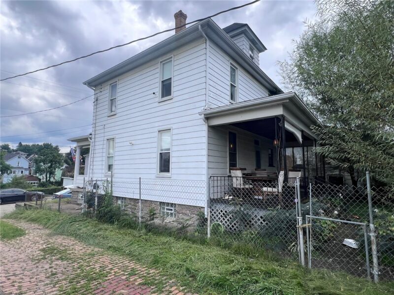1415 Maple Ave — photo 5