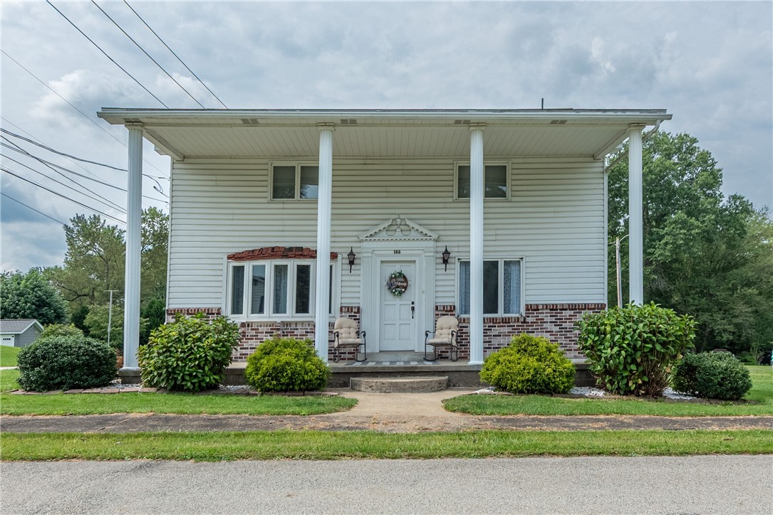 146 Carmichaels Street — photo 1