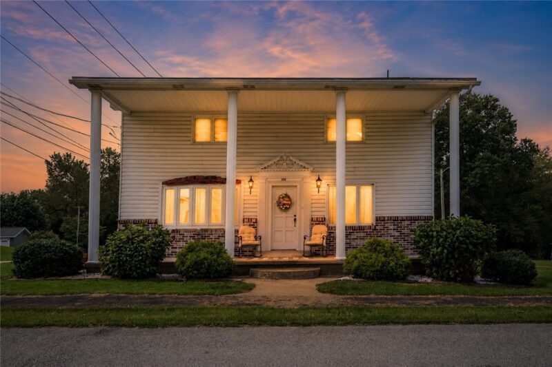146 Carmichaels Street — photo 2