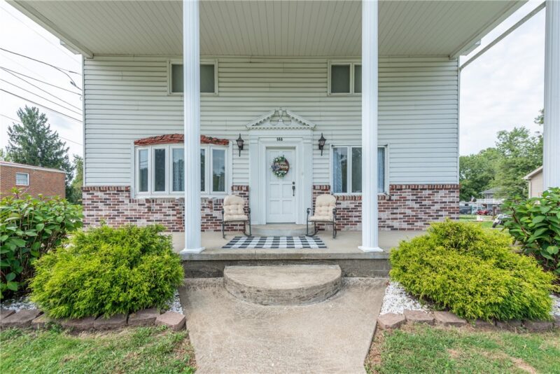 146 Carmichaels Street — photo 3