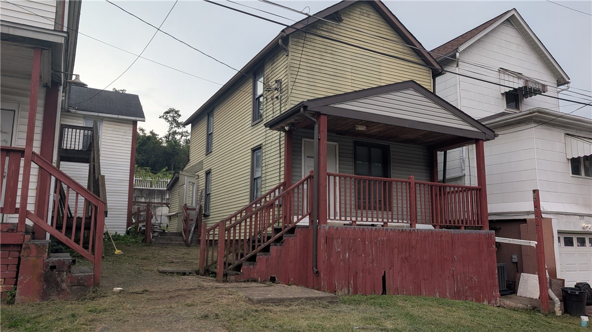 203 Newtown Avenue — photo 1