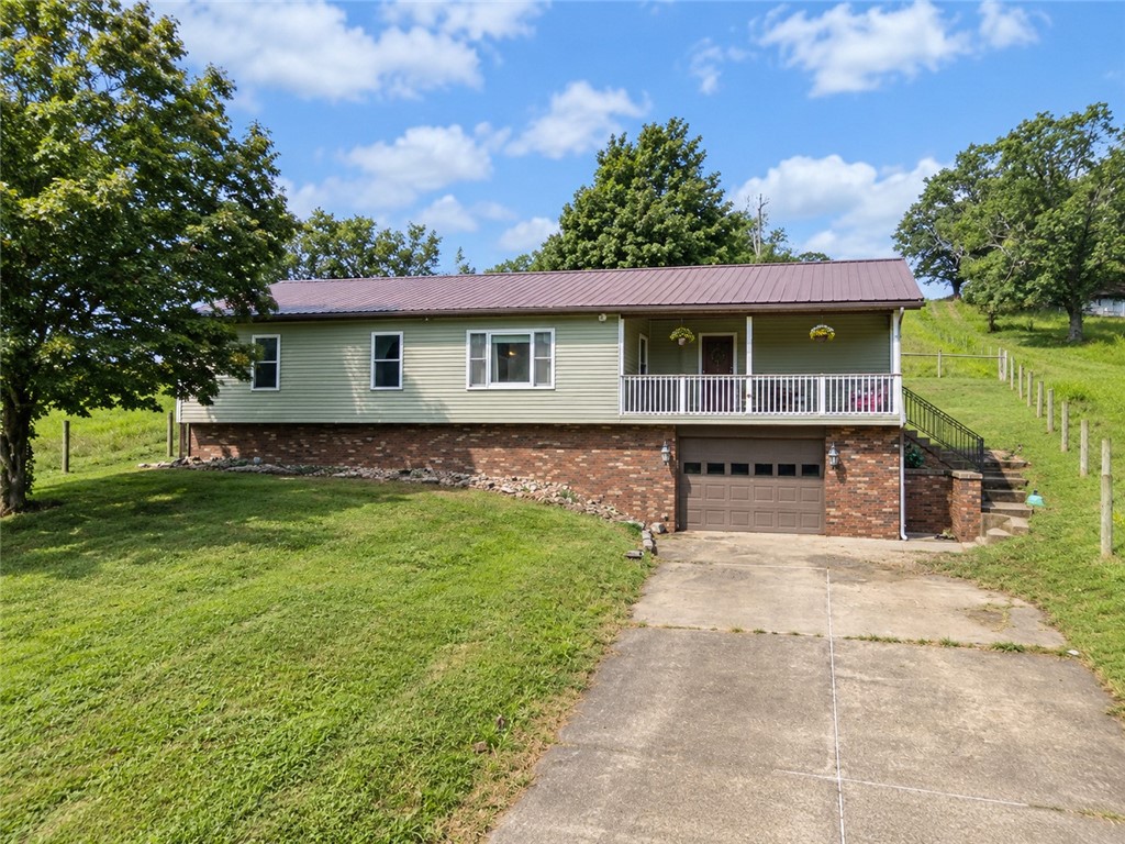 189 Lake Lynn Rd — photo 1