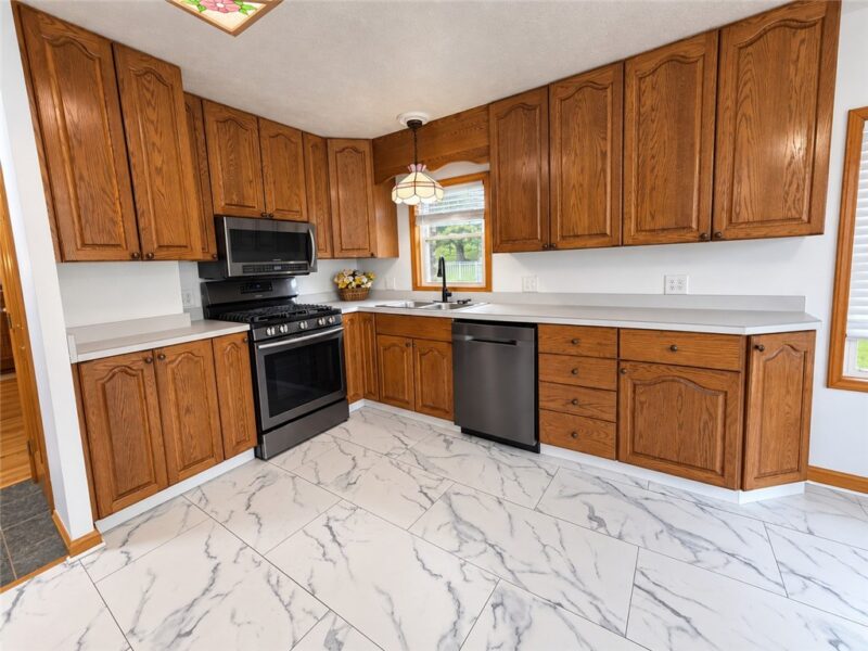 189 Lake Lynn Rd — photo 7
