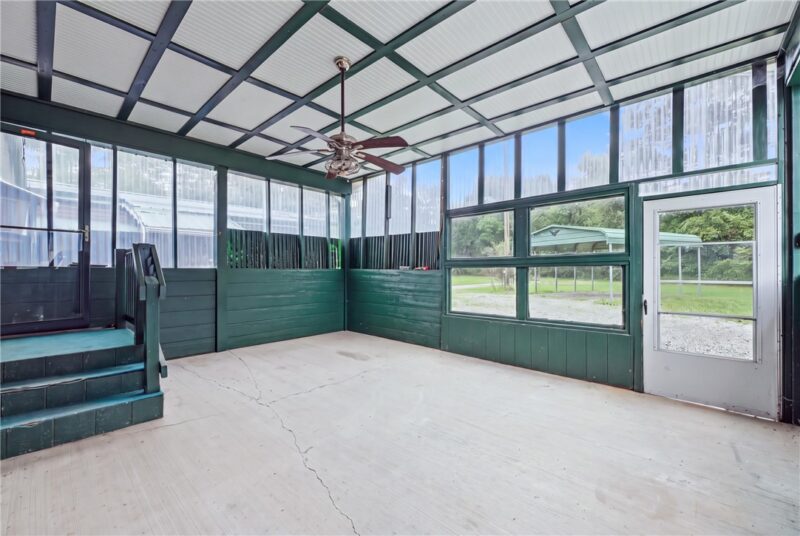 330 Fullingmill Rd — photo 3