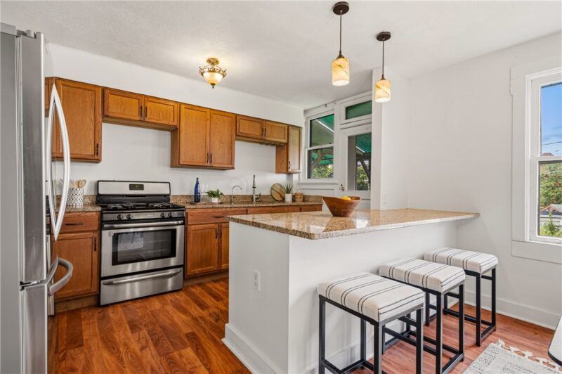 4207 Calvin St — photo 4