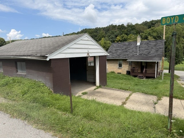 301 Patterson Ave — photo 3